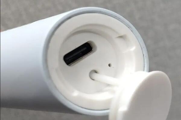 電動(dòng)牙刷Type-C充電方式