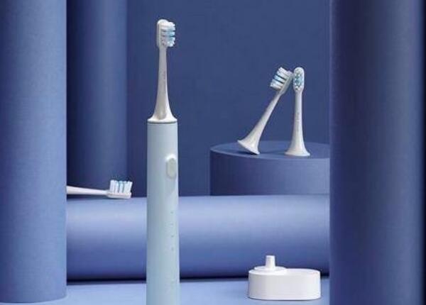 電動(dòng)牙刷當(dāng)清潔器好用嗎？刷牙工具電動(dòng)牙刷的幾大優(yōu)勢(shì)