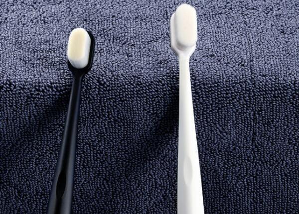 成人超細毛牙刷好用嗎？超細毛牙刷讓牙齒洗得徹底！