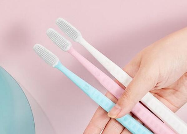 牙刷毛材質(zhì)怎么選擇好？適合自己的牙刷毛材質(zhì)選購(gòu)要點(diǎn)