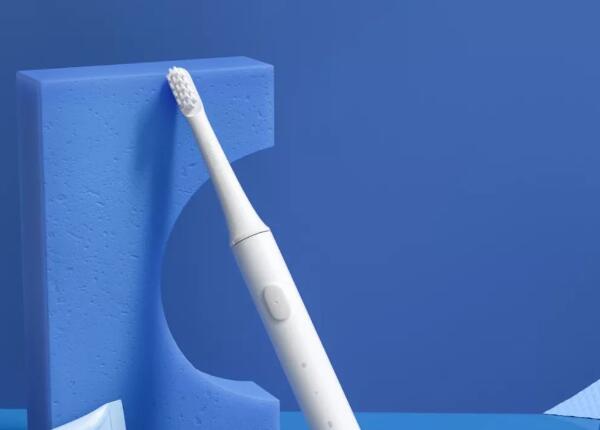 不同電動(dòng)牙刷怎么選擇好？電動(dòng)牙刷常見(jiàn)類型選購(gòu)技巧