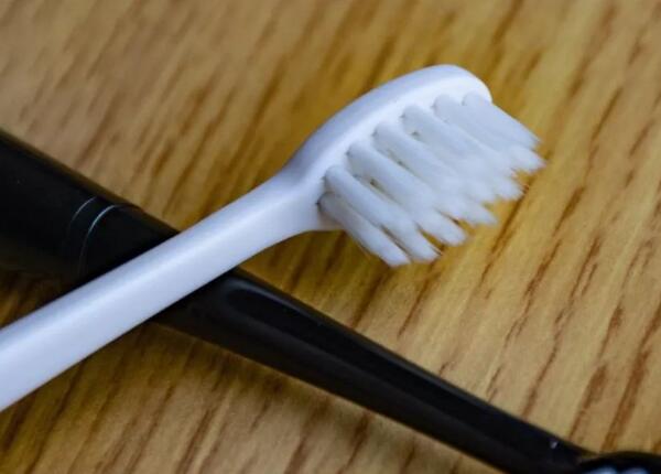 牙刷長的好還是寬的好用？探索牙刷的秘密