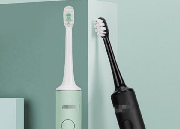 用電動(dòng)牙刷真的可以刷得更干凈嗎？用電動(dòng)牙刷告別牙縫難題！