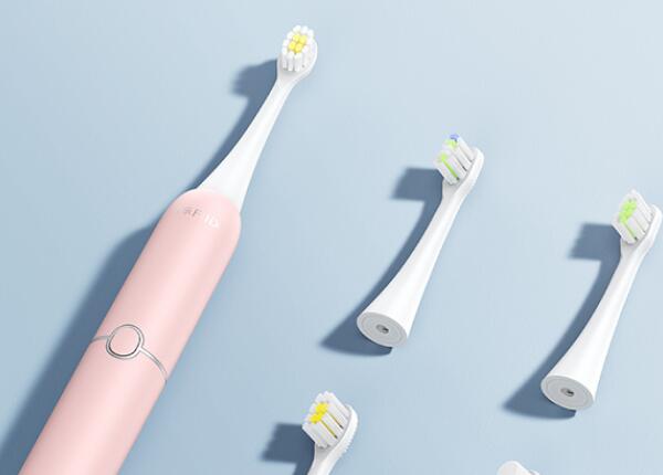 電動(dòng)牙刷頭買適配還是原裝？電動(dòng)牙刷刷頭就這樣選！