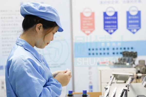 刷博士電動(dòng)牙刷制造廠：品質(zhì)至上，匠心護(hù)航